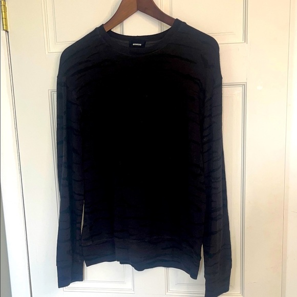 Monrow Charcoal Knit Top - Picture 3 of 9